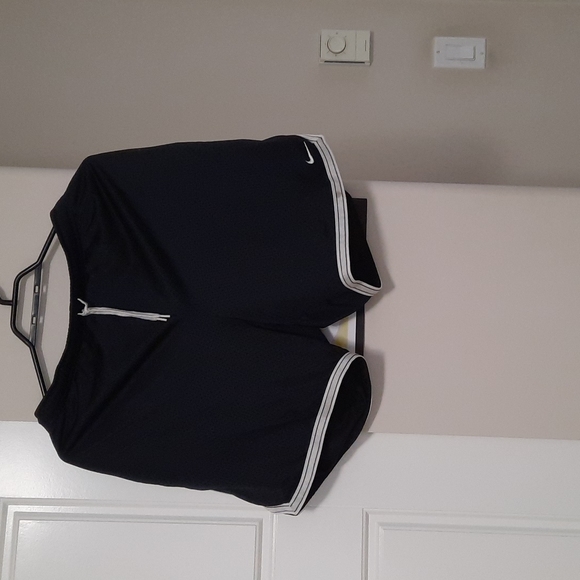 Nike S Athletic Shorts - Picture 1 of 1